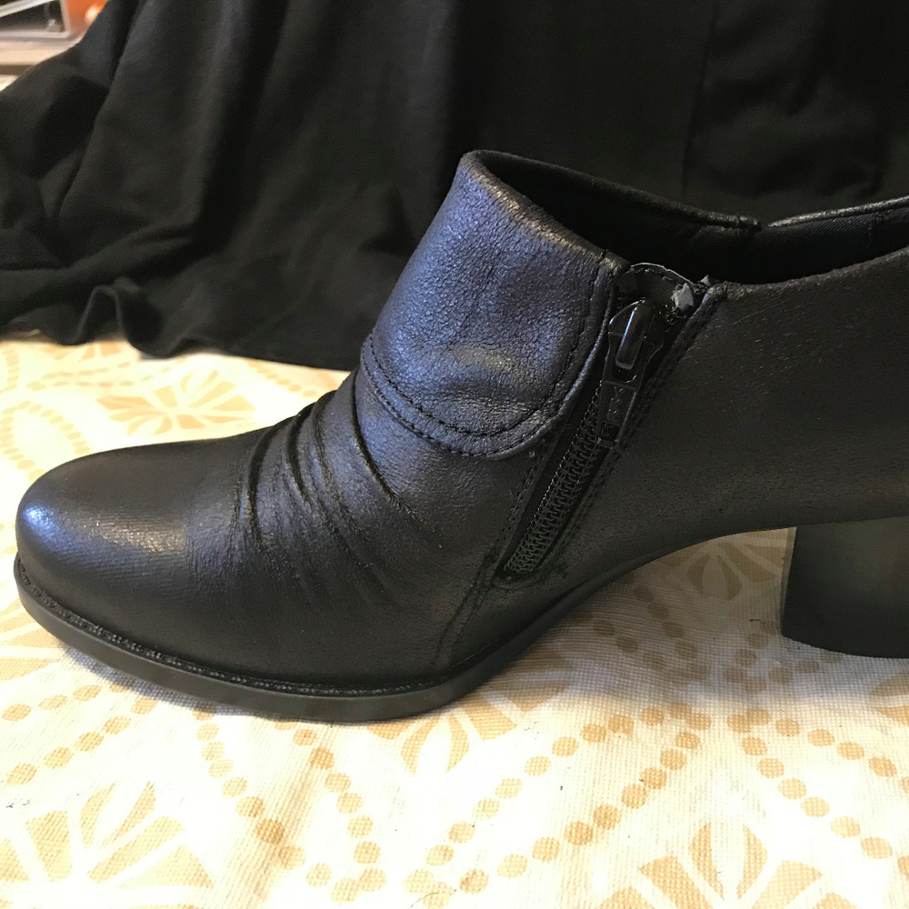 Baretraps Rilah Booties